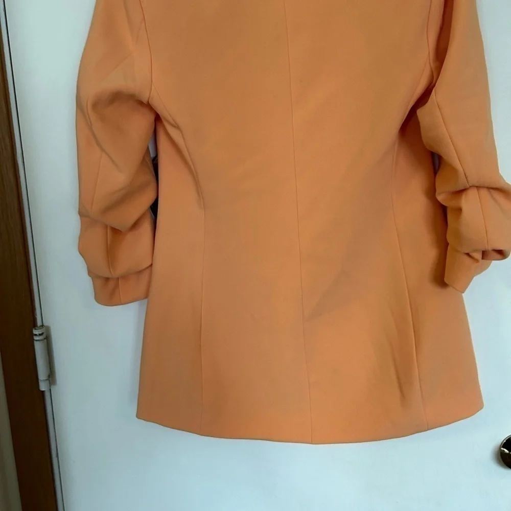 NWT scoops crunch, sleeve button blazer size XS 0/2